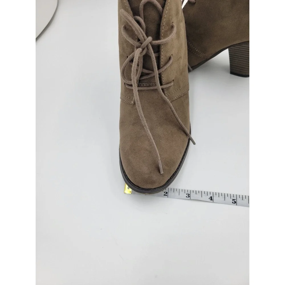 MIA Shawna Ladies Size 8 Brown Lace Up‎ Ankle Boots w/heel Faux Suede Fabric
